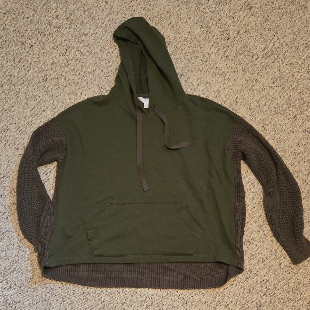 Time and Tru Olive and Taupe Hoodie